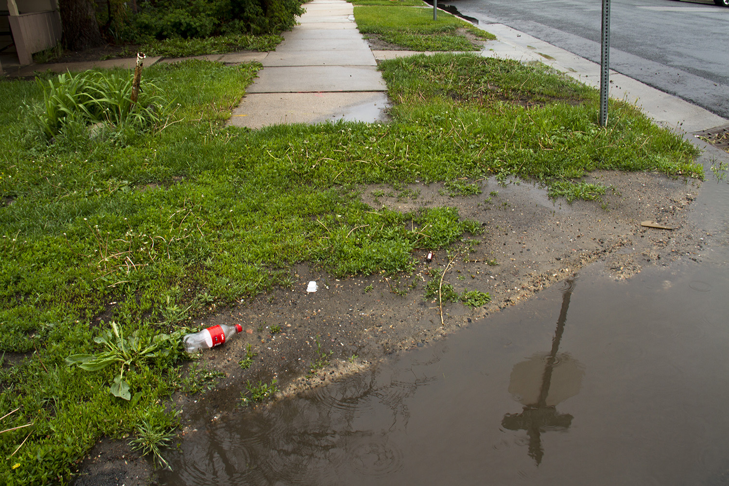 Though a good part of Elyria-Swansea had accommodable sidewalks, a lack of infrastructure and upkeep is evident as well as cause for local groups to begin engaging city council.
corridor of opportunity; eyria; swansea; infrastructure; globeville; development; sidewalks; puddles; rain; denver; colorado; denverite; kevinjbeaty