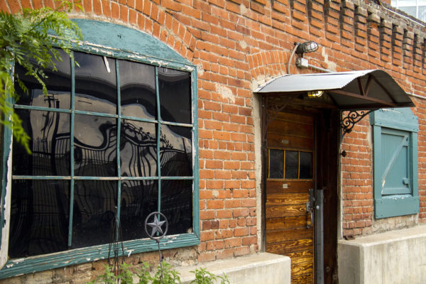 The last cottage on Division Street. (Kevin J. Beaty/Denverite)
denver; cottage; home; house; colorado; denverite; kevinjbeaty; real estate; lodo;