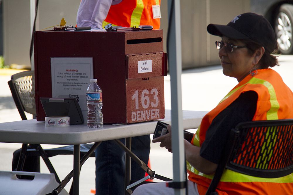 A ballot tent on Bannock Street. June 16, 2016. (Kevin J. Beaty/Denverite)
voting; vote; ballot; poll; election; denver; colorado; denverite; kevinjbeaty;