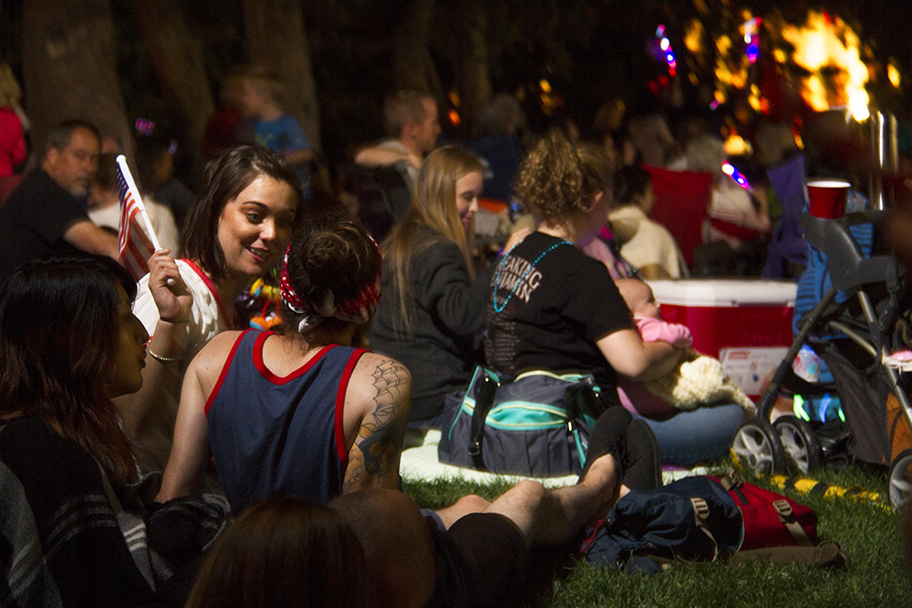 Fireworks on July 3, or Independence Day Eve. 2016. (Kevin J. Beaty/Denverite)
denver; denverite; colorado; civic center park; fireworks; fourth of july; july 4th; kevinjbeaty; independence day;