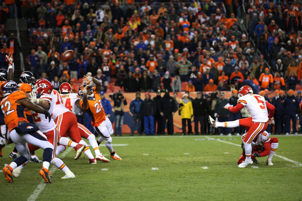 Kansas City Chiefs placekicker Cairo Santos (5) kicks a field goal in overtime to win the game at Sports Authority Field at Mile High in Denver, CO, November 27, 2016.
Photo by Gabriel Christus