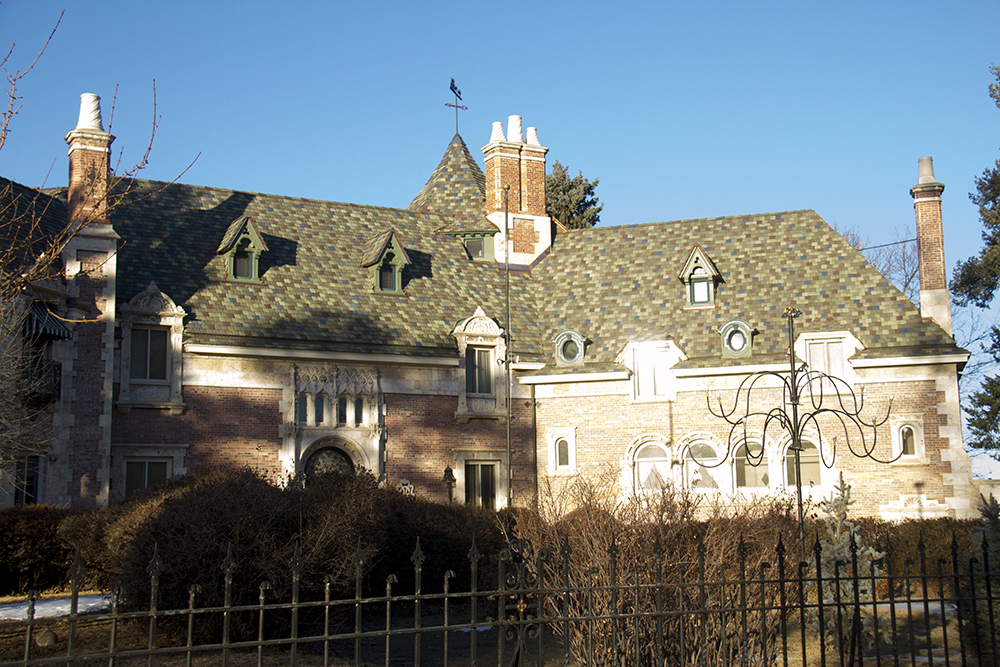 1701 Cedar Ave, built in 1933 for Mrs. Ella Mullen Weckbaugh and was a popular summer spot for visiting movie stars in that era. (Kevin J. Beaty/Denverite)
denver; historic; residential real estate; mansion; kevinjbeaty; denverite; colorado;