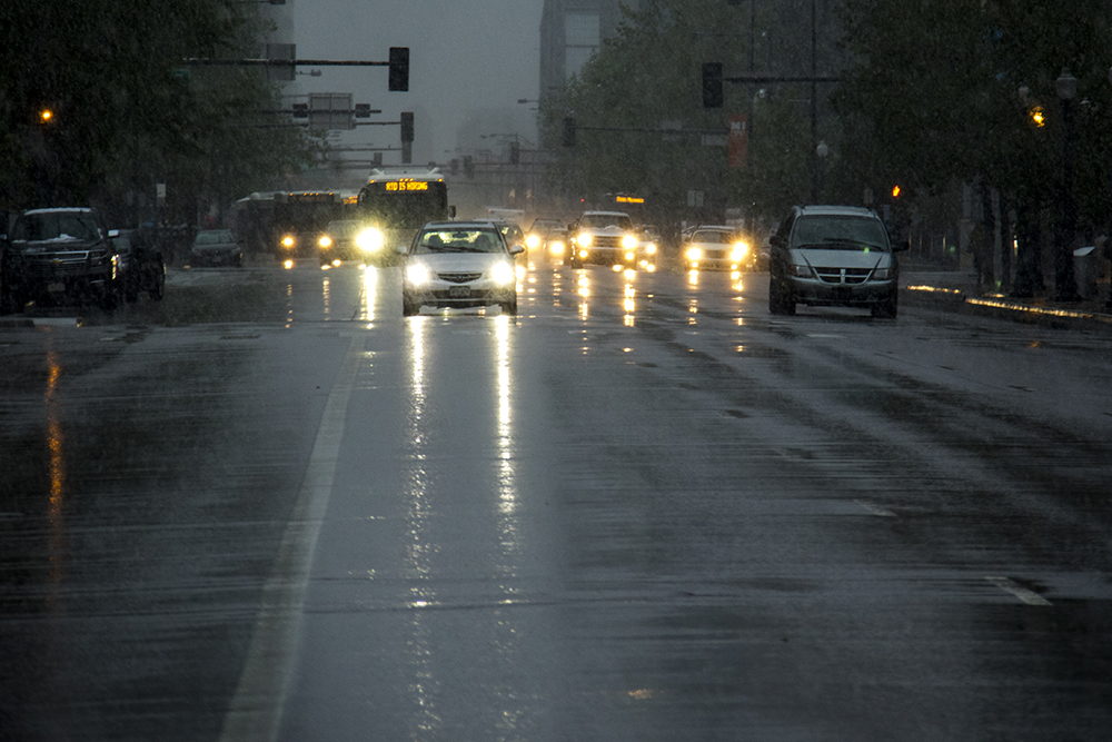 A late spring snowstorm on May 18, 2017. (Kevin J. Beaty/Denverite)
snow; weather; cowx; kevinjbeaty; denver; denverite; colorado; wintery mix;