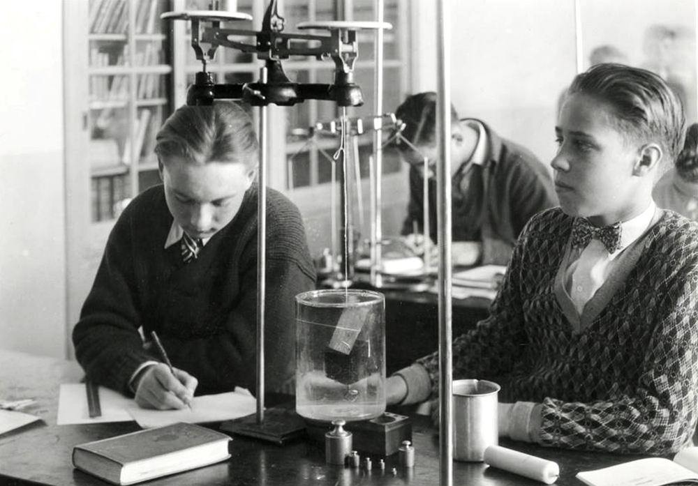 Students in the Physics Laboratory studying and working on an experiment at South High School in Denver, Colorado. (Denver Public Library/Western History Collection/WH1990)
high school; denver public library; dpl; archive; history;