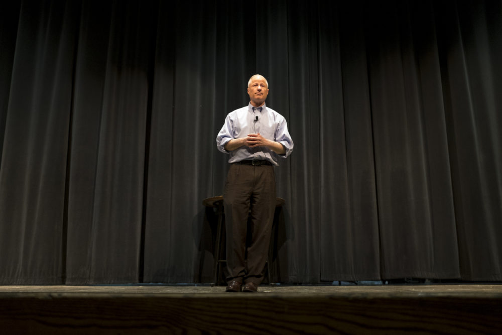 Mike Coffman speaks at a town hall event at Cherry Creek High School, Feb. 21, 2018. (Kevin J. Beaty/Denverite)
copolitics; town hall; mike coffman; greenwood village; denver; colorado; denverite; kevinjbeaty;