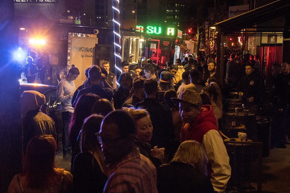 Closing time in LoDo, March 12, 2018. (Kevin J. Beaty/Denverite)