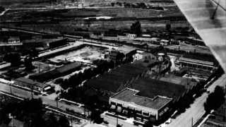 The Denver Rock Drill Manufacturing Company as photographed from an airplane circa 1925. (Denver Public Library/Western History & Genealogy Dept./X-24266)