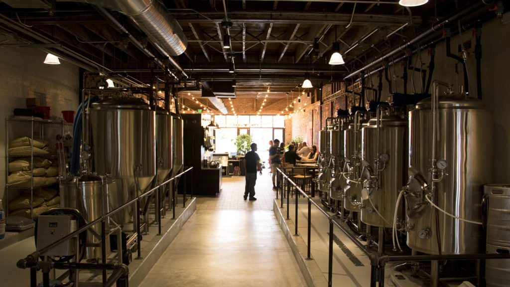 Dos Luces Brewery on South Broadway, Aug. 30, 2018. (Kevin J. Beaty/Denverite)