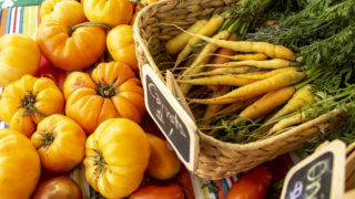 Veggies for sale at the Denver Botanic Gardens' Sun Valley Farm Stand off the South Platte River Trail, Sept. 27, 2019. (Kevin J. Beaty/Denverite)