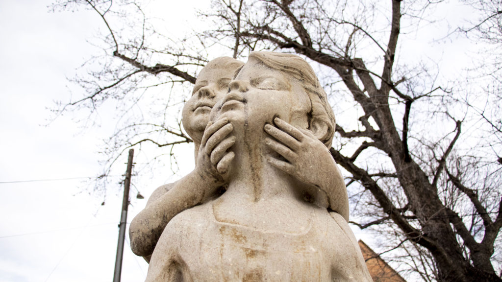 "Wynken, Blynken and Nod,” a sculpture on Washington Park's east side. Dec. 19, 2019. (Kevin J. Beaty/Denverite)