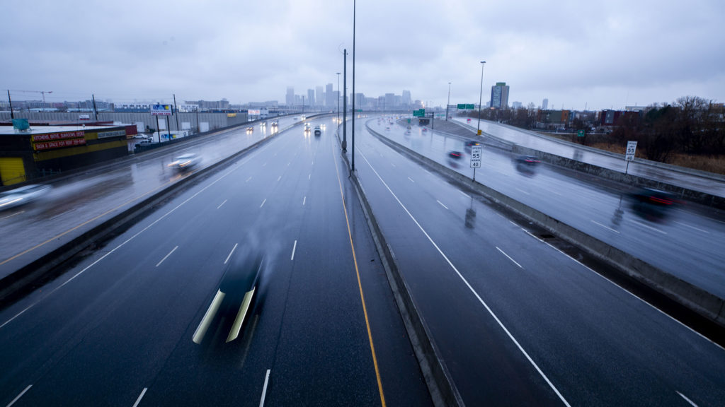Rush hour on I-25 during COVID-19 social distancing, March 19, 2020. (Kevin J. Beaty/Denverite)
