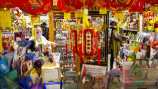 Truong An Gifts, in Federal Boulevard's Far East Center, is busy with Lunar New Year shoppers. Feb. 9, 2021.