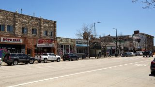 Broadway between 1st and Ellsworth Avenues. April 29, 2021.