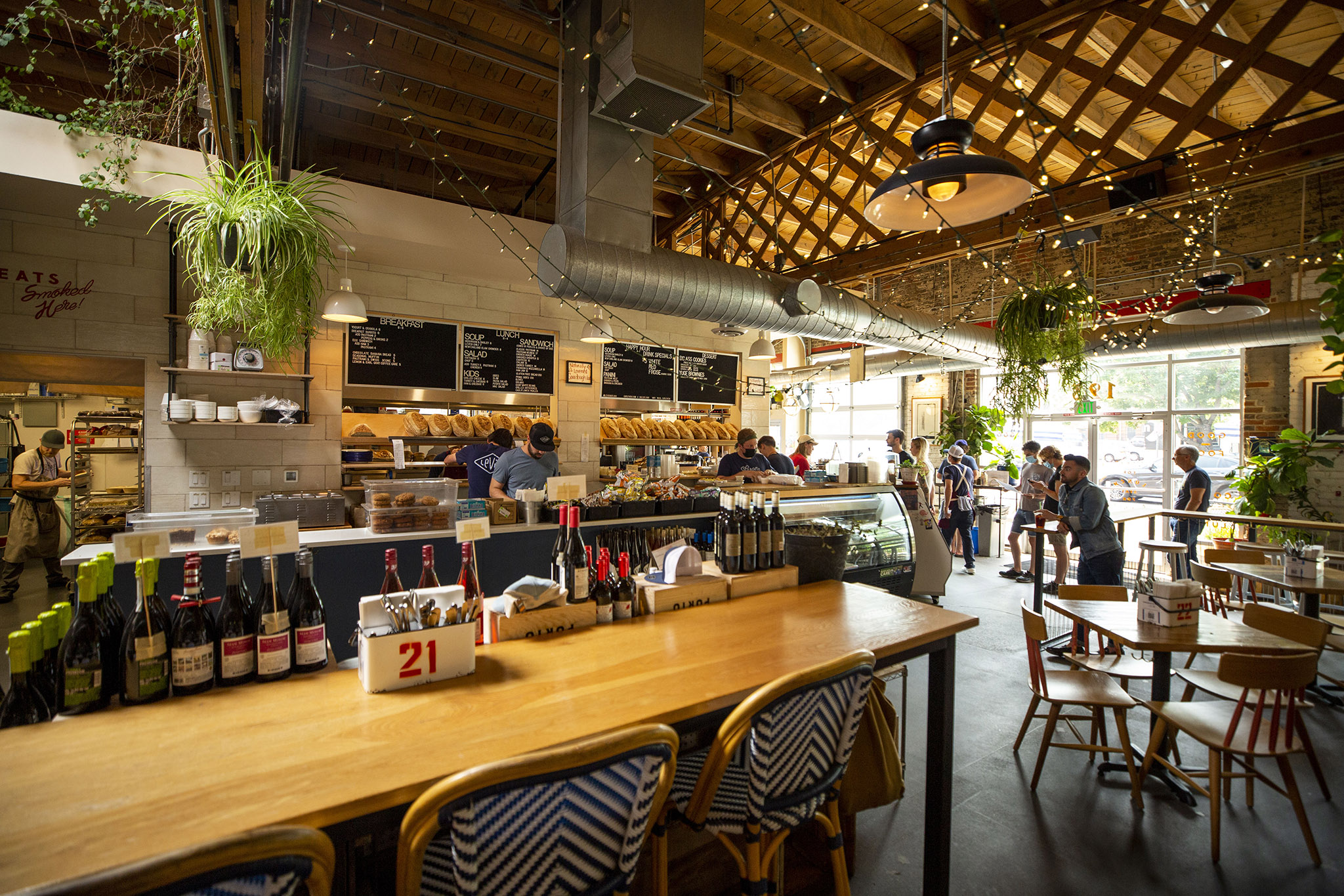 Leven Deli brings sandwiches, wine and comfort to Golden Triangle