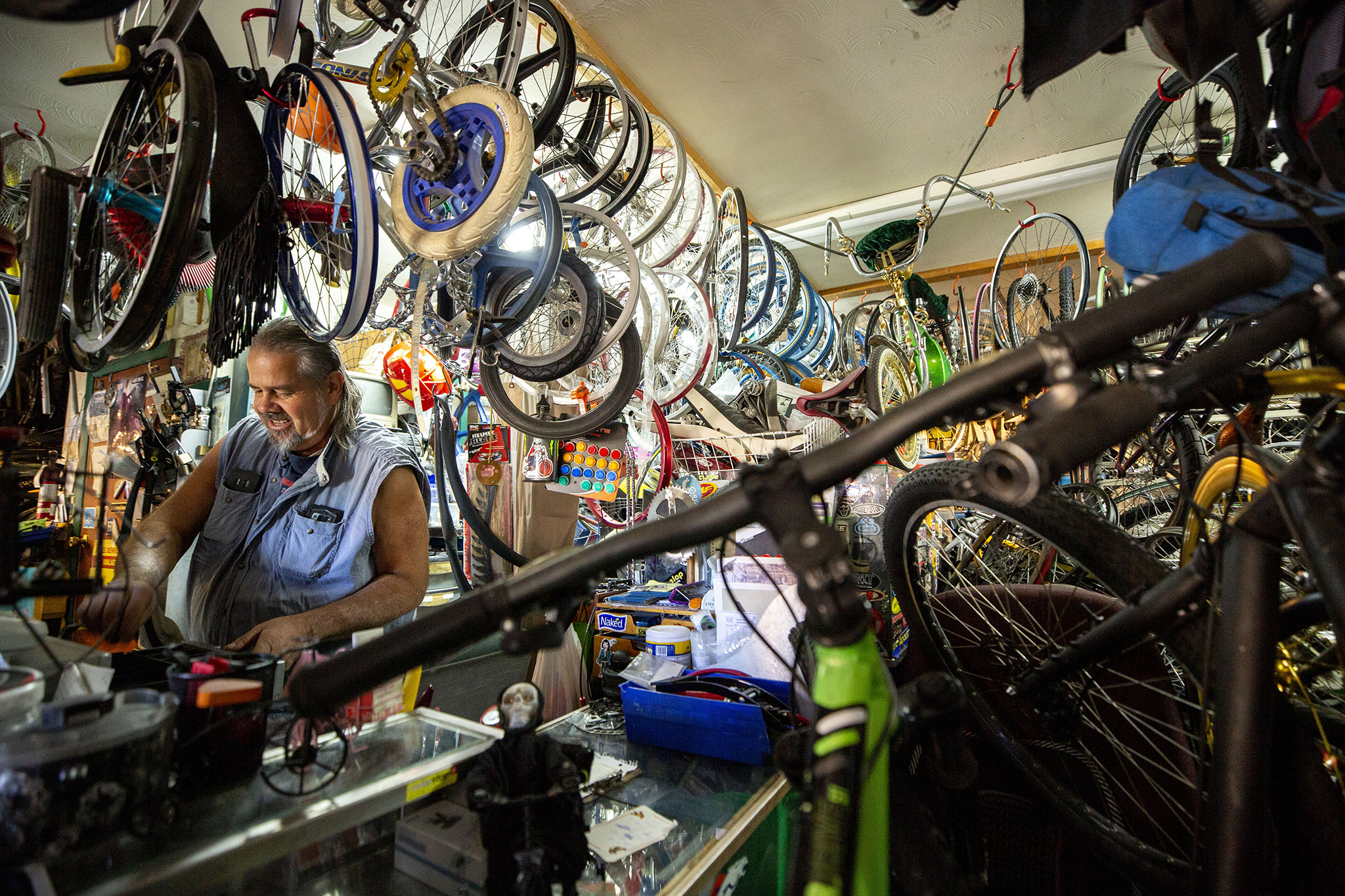 rowlinson bike store