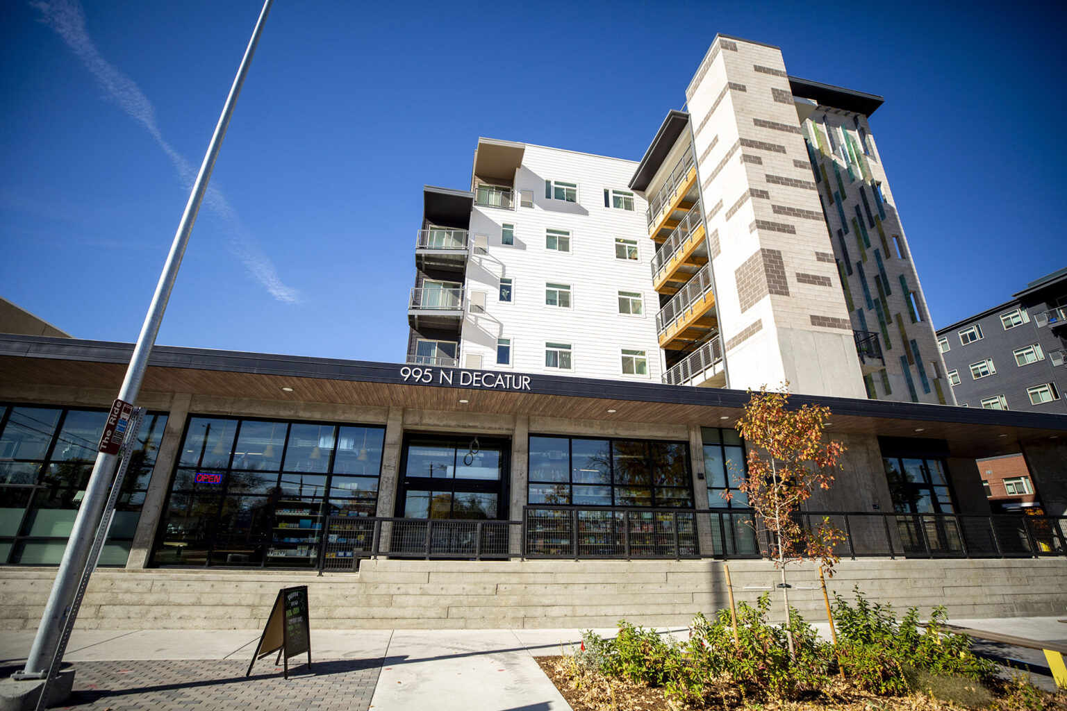 Sun Valley, a longtime food desert, finally gets a grocery store