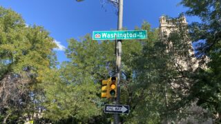 A range of traffic lights in Capitol Hill and Five Points, like this one at Washington St. and 14th Ave. are due for an upgrade. Sept. 9, 2022.