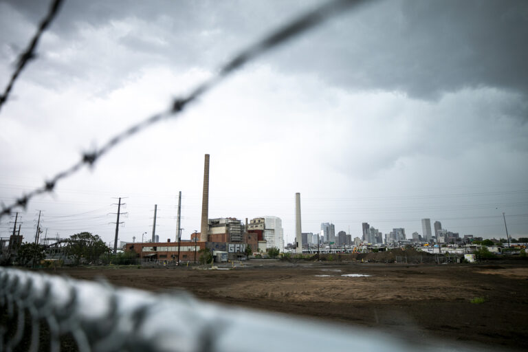 Sun Valley and La Alma Lincoln Park residents still want the defunct