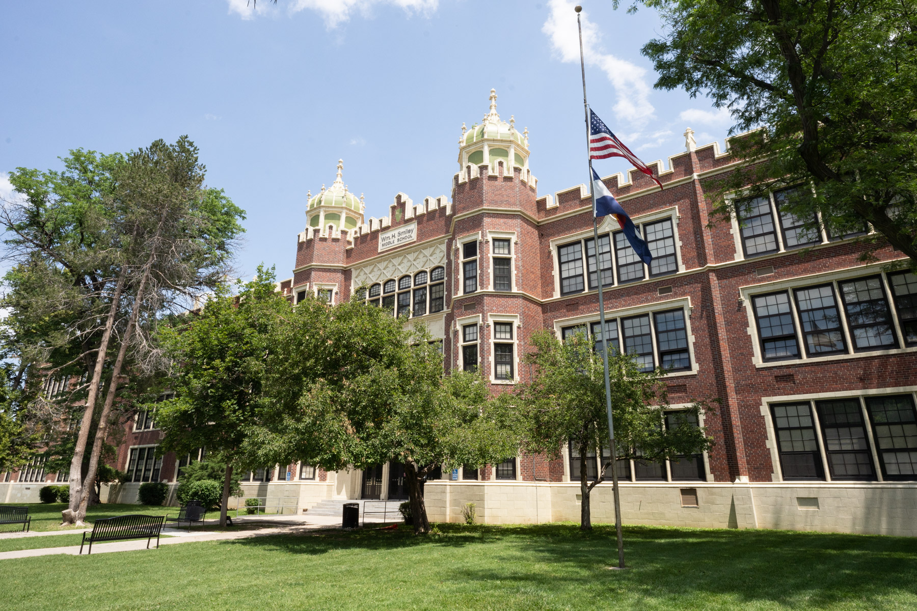 Fired McAuliffe principal Kurt Dennis sues Denver Public Schools