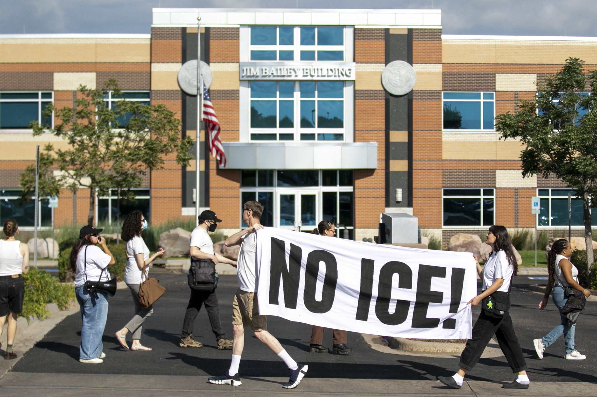 Denver City Council members call on Congress to defund and abolish ICE