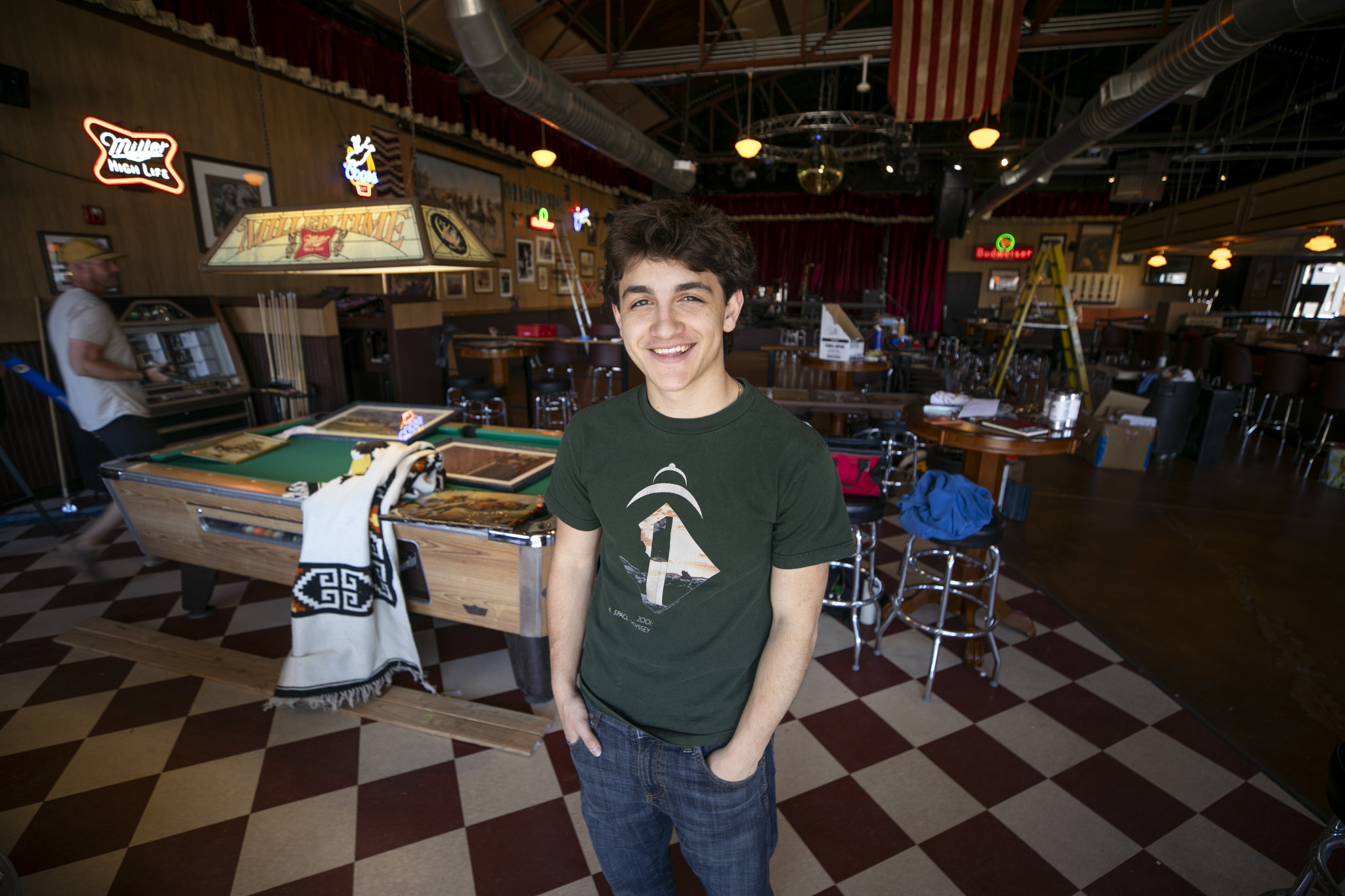 This 19-year-old is opening a country bar with ‘grandpa’ music in Five Points