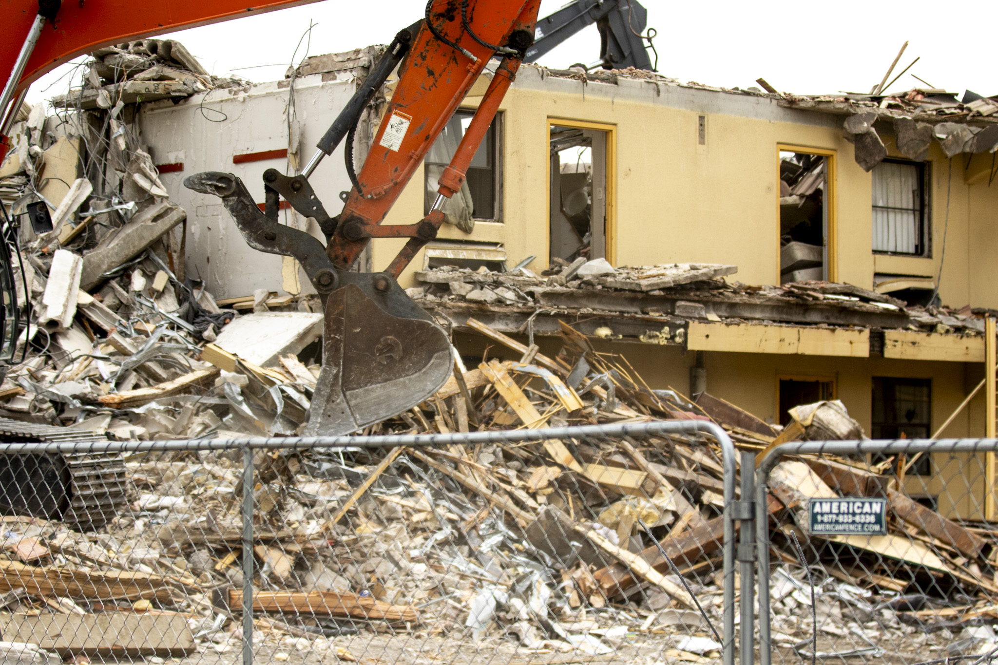 Old La Quinta’s falling down, falling down, falling down