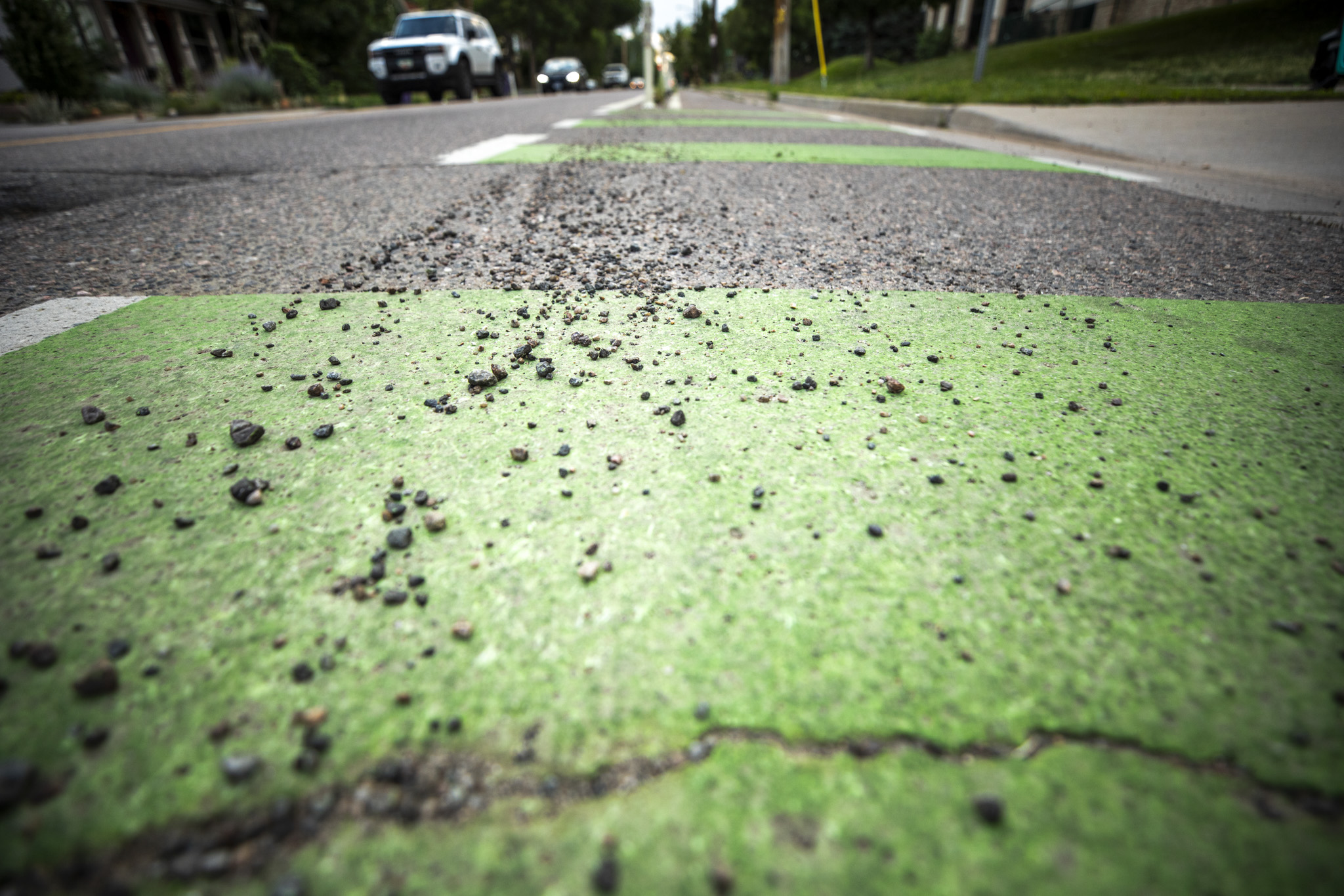 Denver cyclists get wheel dirty with DIY street-sweeping plan